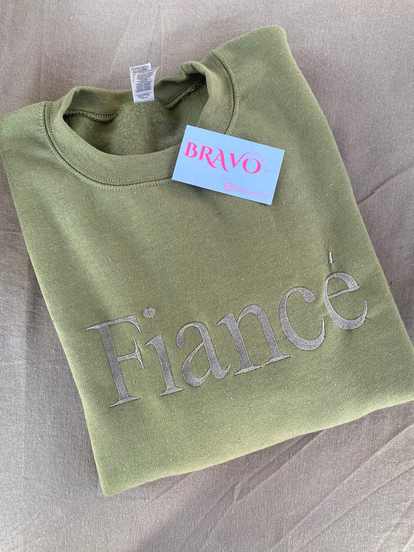 Fiancé embroidered sweatshirt
